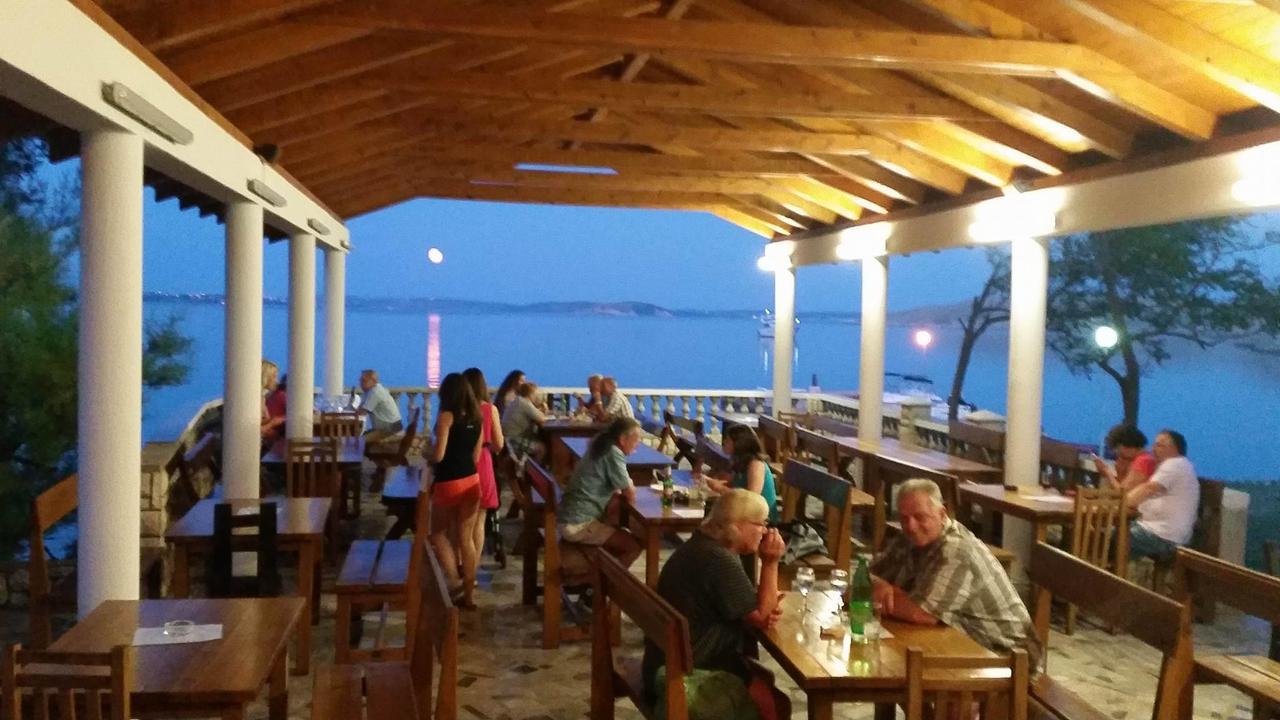 Guesthouse Dupin Vlašići Esterno foto