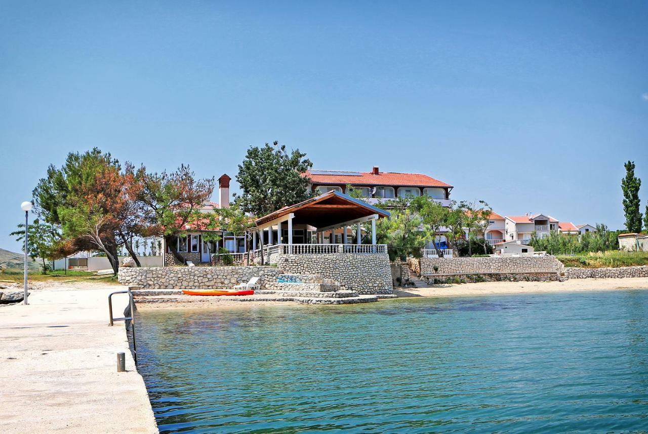 Guesthouse Dupin Vlašići Esterno foto